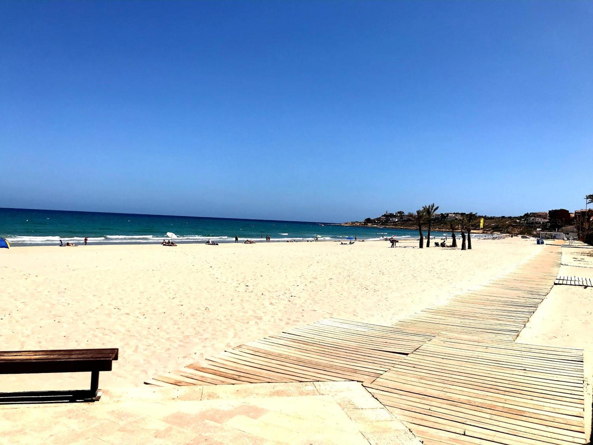 Playa Dos Avenidas Alicante Esterno foto